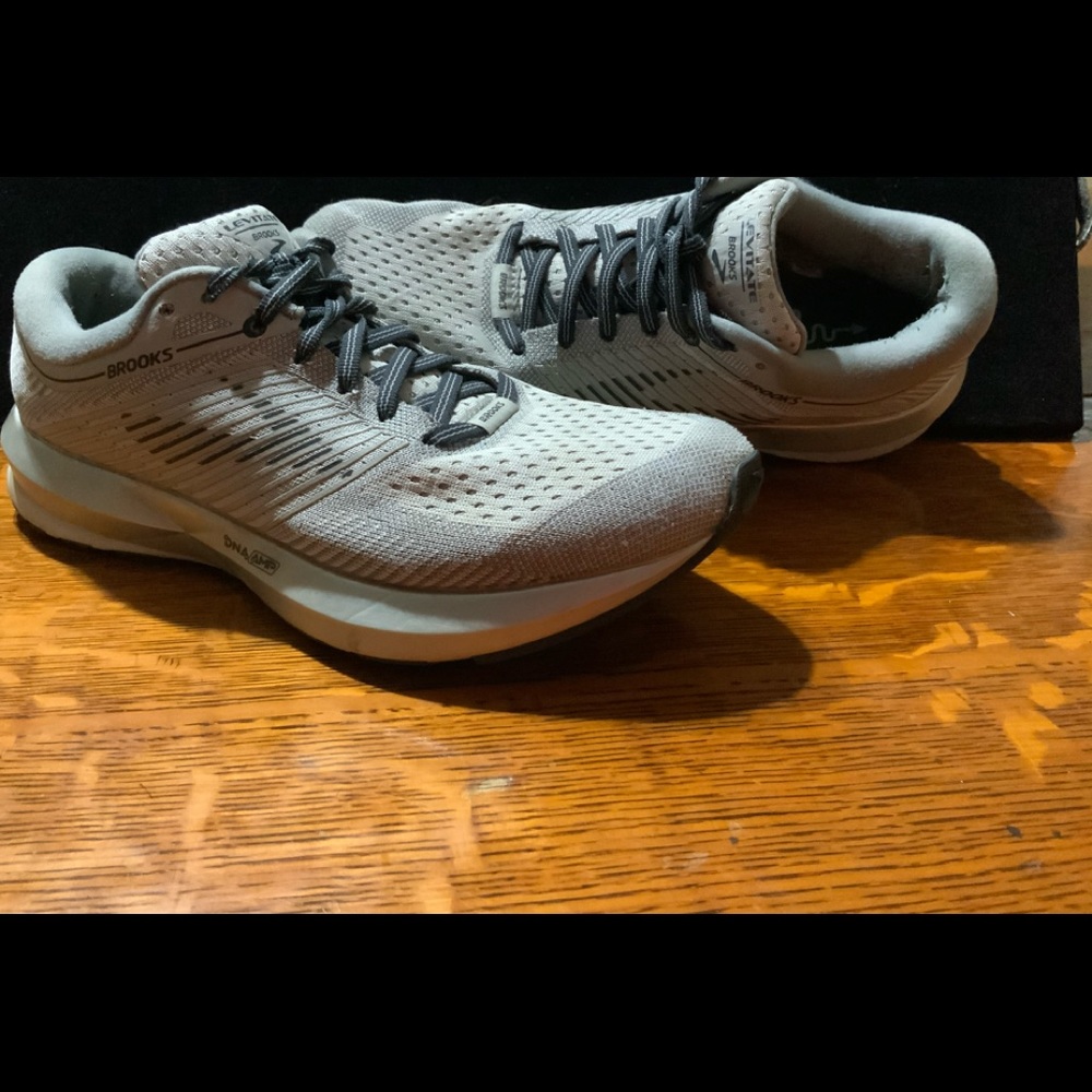 Brooks women’s